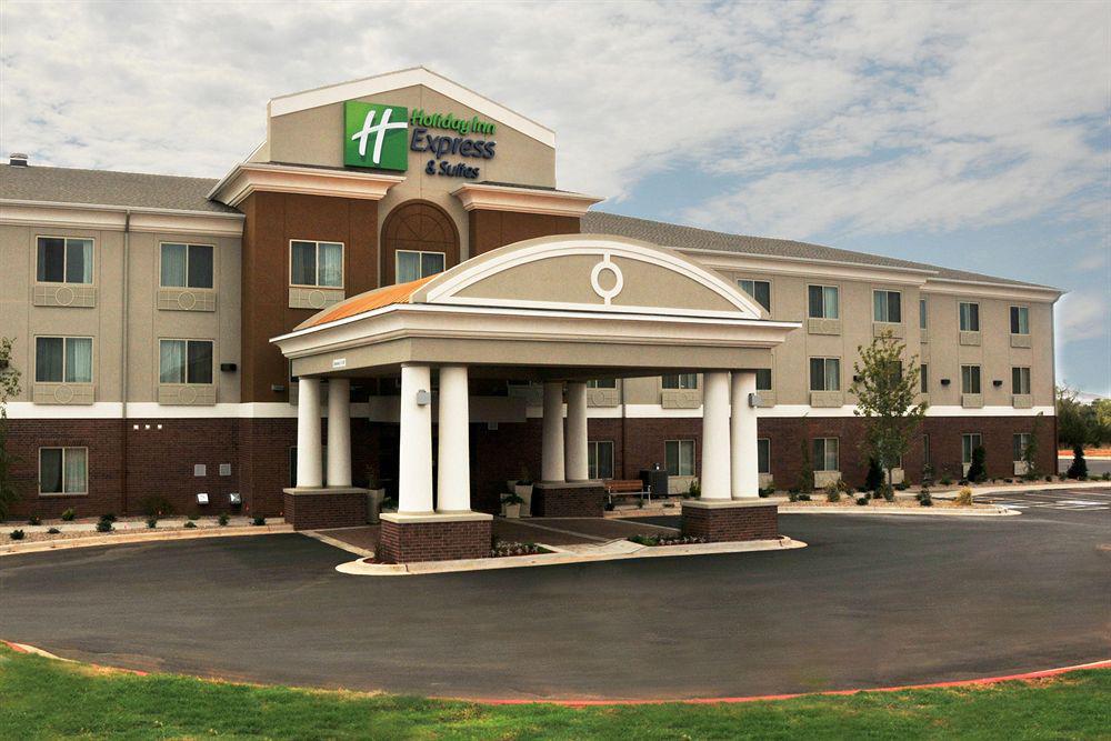 Holiday Inn Express & Suites Clinton By Ihg Eksteriør billede