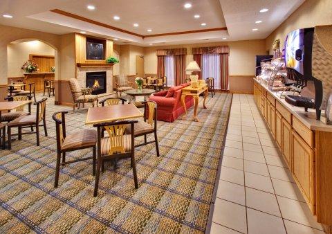 Holiday Inn Express & Suites Clinton By Ihg Eksteriør billede