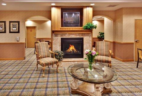 Holiday Inn Express & Suites Clinton By Ihg Eksteriør billede