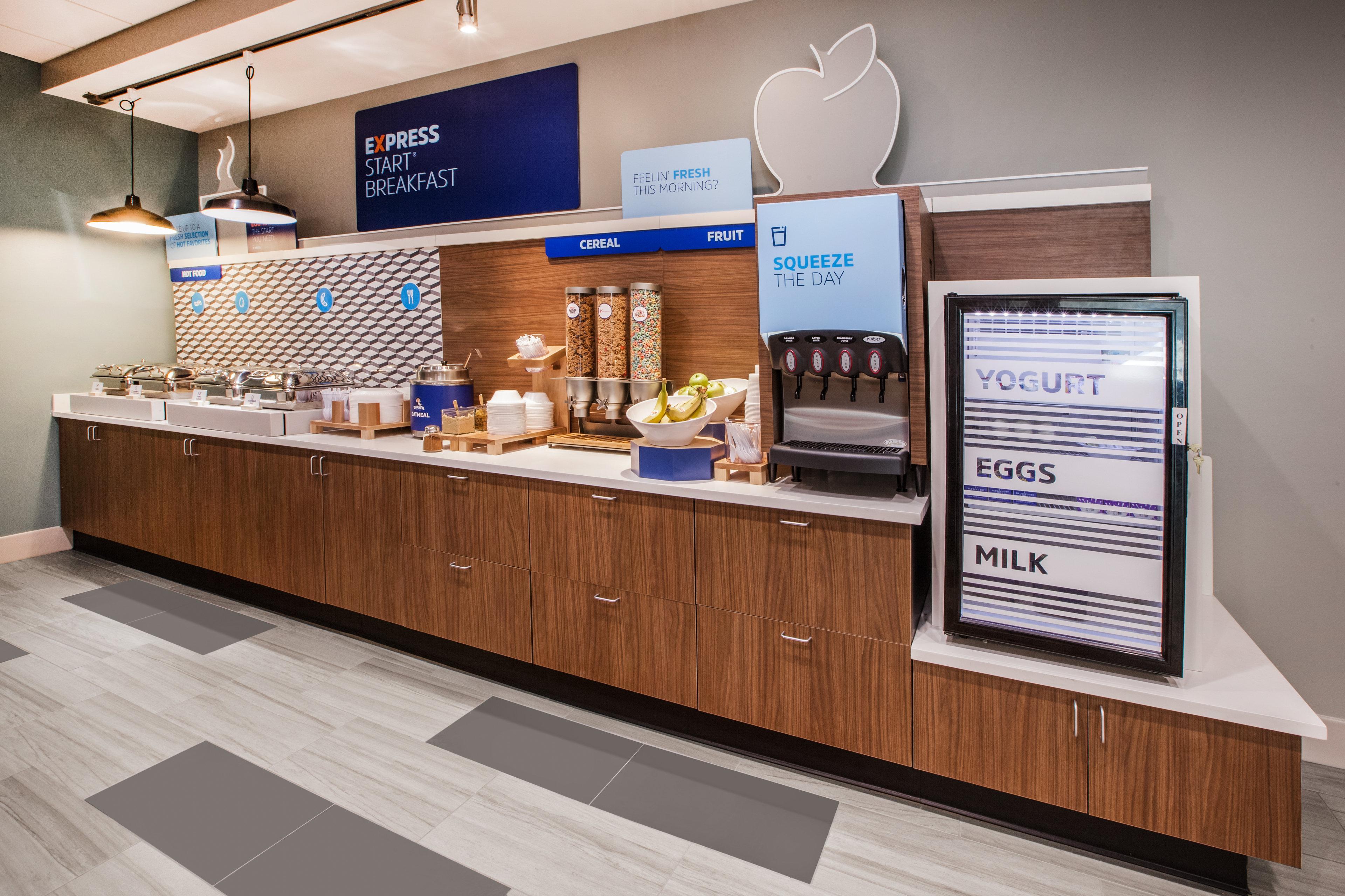 Holiday Inn Express & Suites Clinton By Ihg Eksteriør billede