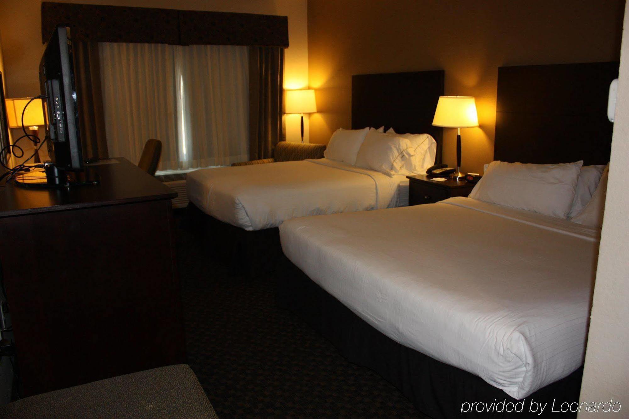Holiday Inn Express & Suites Clinton By Ihg Eksteriør billede